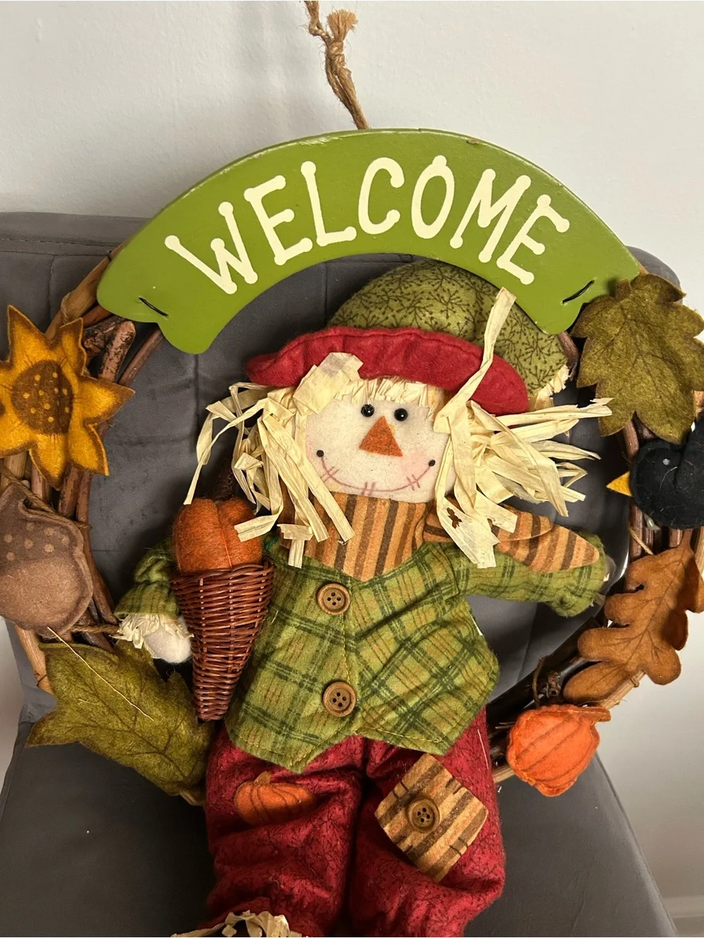 Fall harvest grapevine wreath with scarecrow fall decor